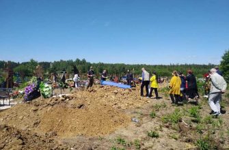 Екатеринбург похоронили застреленного Росгвардией уральца