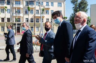 Мэр Екатеринбурга Роман Кравченко лишение премии