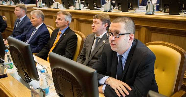 ХМАО ЛДПР проголосовали против изменения устава округа голосование думы хмао расширение полномочий глав муниципальных образований мэров