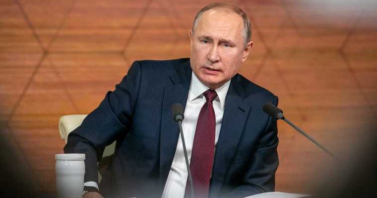 Путин на совещании по экономическим вопросам