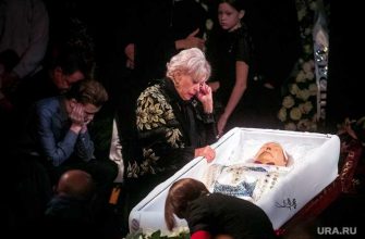 пенсия вдовы Караченцова