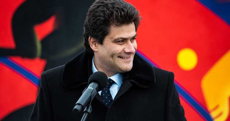 перестановки правительство Свердловская область полномочия Александр Высокинский