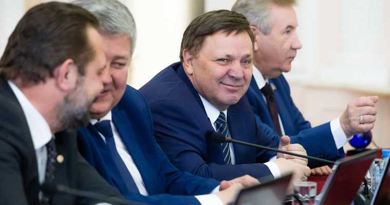 вице губернатор ХМАО БУхтин