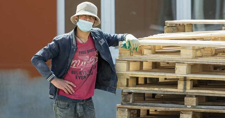 мигранты россияне