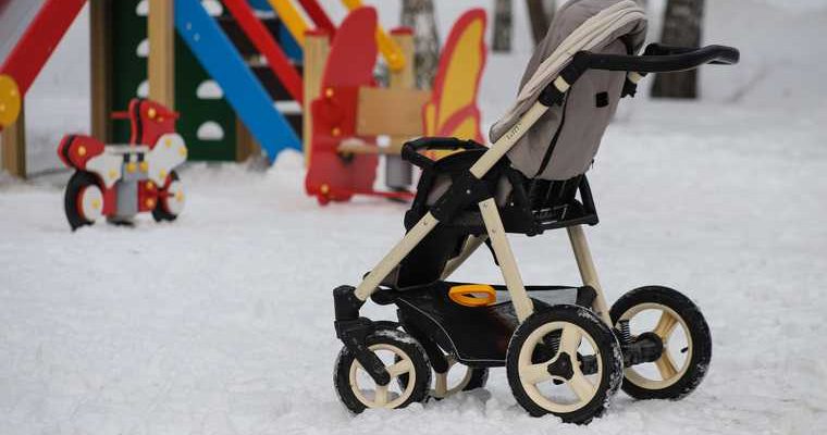 держать в плену