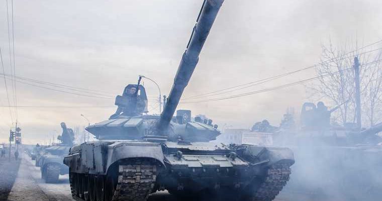 Возле линии разграничения на Донбассе заметили танки