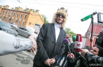 Сергей Зверев нищенствует