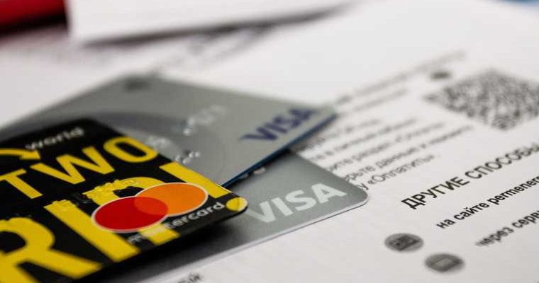 как справиться с обманом банковских работников