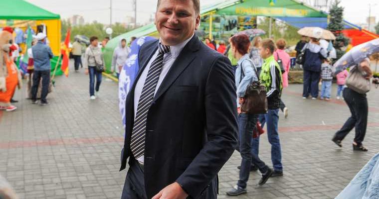 Сахалин Дмитрий Федечкин замгубернатора ИД Губернские ведомости обыски следственные действия изъятие документы коррупция ФСБ СКР