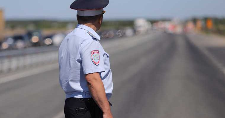 автоинспекторы спасли людей от пожара